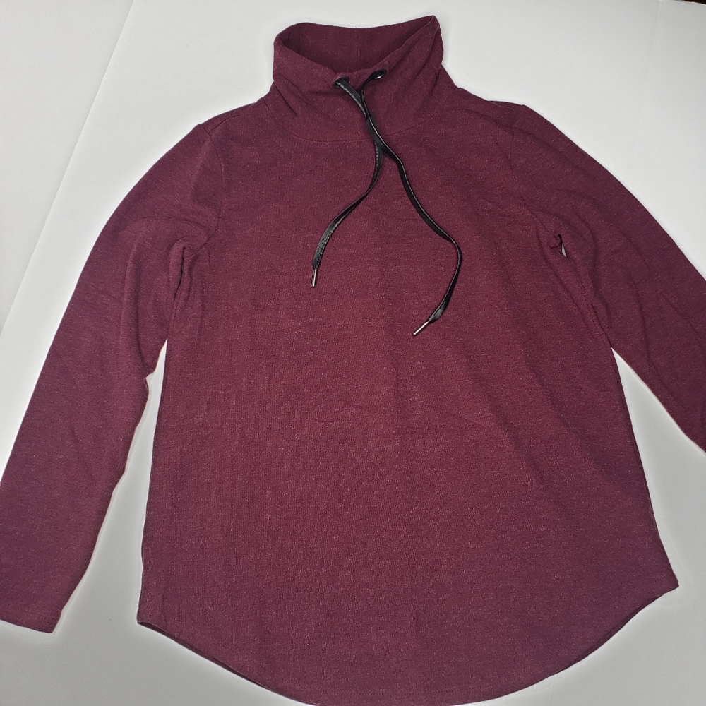 Burgundy Ann Taylor turtleneck sweater size S